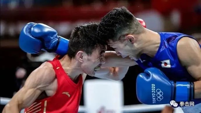  裁判判罚引争议，赛后复盘聚焦热点